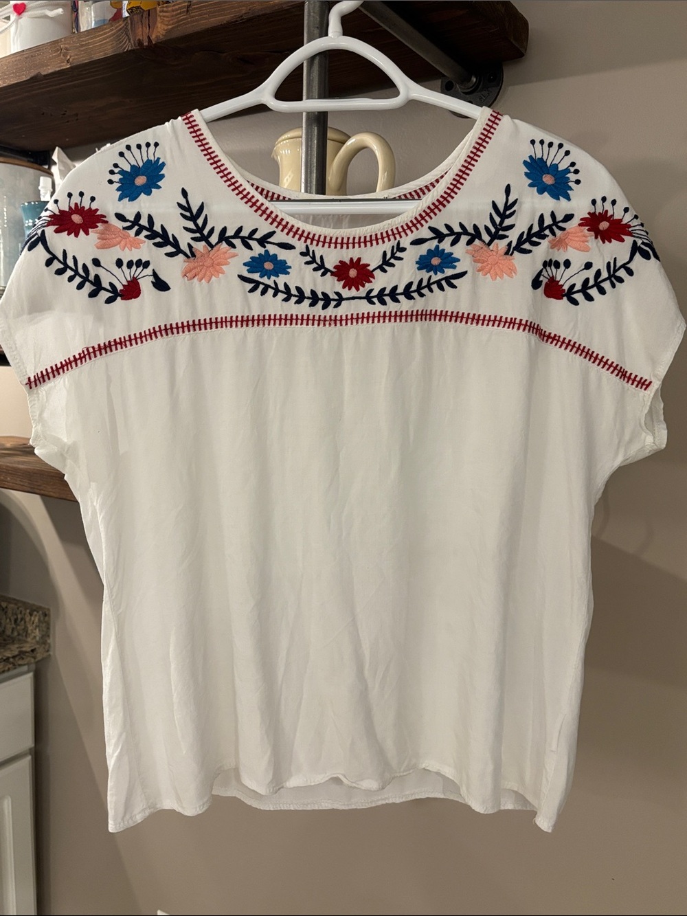 🌸 Solitaire Embroidered Floral Top | Size XL